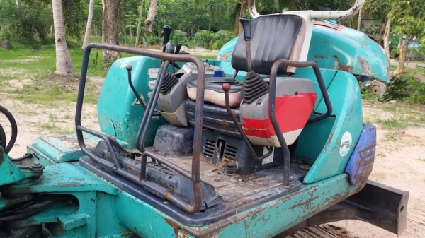 ขายรถขุด แมคโครเล็ก komatsu pc30-7 สภาพพร้อมใช้งาน ขายรถขุด แมคโครเล็ก komatsu pc30-7 สภาพพร้อมใช้งาน