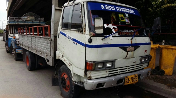 รถหกล้อ FC เครื่อง 117 แรง เครื่องดี คันชีสวย เอกสารครบ