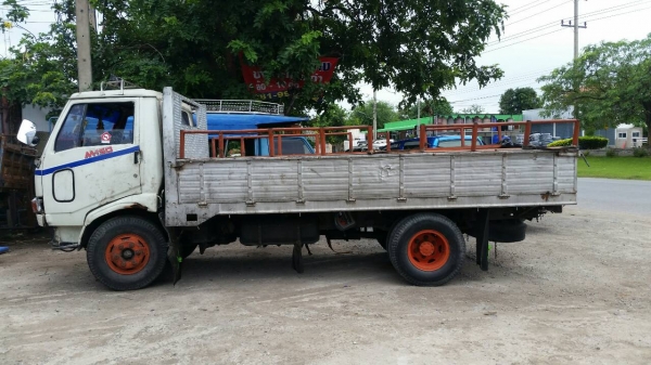 รถหกล้อ FC เครื่อง 117 แรง เครื่องดี คันชีสวย เอกสารครบ