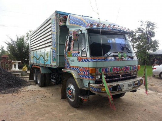 195เพลาเดียวดั้มรถห้างแท้ ต่อรองใด้ครับ เอกสารพร้อมโอน