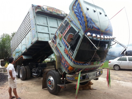 195เพลาเดียวดั้มรถห้างแท้ ต่อรองใด้ครับ เอกสารพร้อมโอน