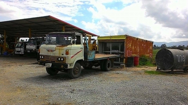 รถหกล้อ HINO KM ราคาต่อรอง เครื่ิอง ๑๔๐ แรงม้า รถหกล้อ HINO KM ราคาต่อรอง เครื่ิอง ๑๔๐ แรงม้า