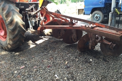 ขาย KUBOTA M105S มีอุปกรณ์ ดันหน้าผานหลัง รถห้างแท้ใช้งาน ทะเบียนไม่ขาด