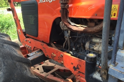 ขาย KUBOTA M105S มีอุปกรณ์ ดันหน้าผานหลัง รถห้างแท้ใช้งาน ทะเบียนไม่ขาด