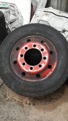 ขายยางขอบ22.5สิบเส้น