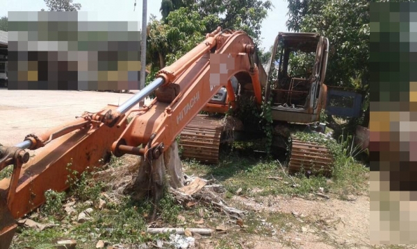 ขายรถแบ็คโฮ ฮิตาซิ ZX 200-3 รถถูกไฟไหม้ ส่วนที่โดน ภายในเก๋งและระบบไฟ ส่นที่เหลือไม่โดน เอกสารครบ อินวอย์ชุดจด