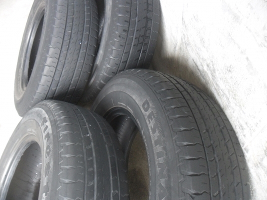 ยาง Firestone 215/70R15ปี12 สวยๆ 4 เส้น ราคา 3000 บาท
