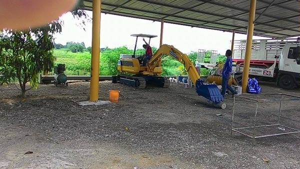 รถขุด KOMATSU PC20-6