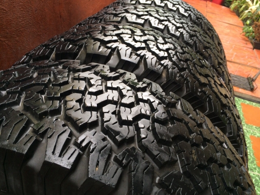 ขายยาง bf all 265/70/16 ปี 12 สวยๆครับ ขายยาง bf all 265/70/16 ปี 12 สวยๆครับ