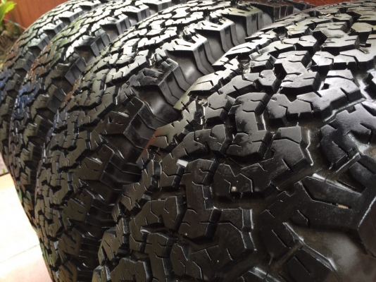 ขายยาง bf all 265/70/16 ปี 12 สวยๆครับ ขายยาง bf all 265/70/16 ปี 12 สวยๆครับ