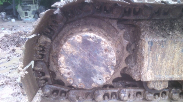 แม็คโคร HITACHI EX200-3 super ไฟฟ้าเต็ม แอร์เย็นไม่โหลด รถสภาพพร้อมใช้งาน มีลายแย๊ค เอกสารเล่มทะเบียน สนใจติดต่อ 0835601591 หรือ 0903494058