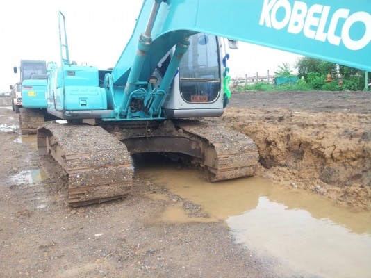 ขาย Kobelco SK200 MARK6 YN10 ราคา 1,650,000 บาท ขาย Kobelco SK200 MARK6 YN10 ราคา 1,650,000 บาท