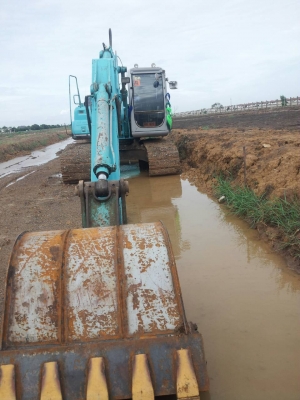 ขาย Kobelco SK200 MARK6 YN10 ราคา 1,650,000 บาท ขาย Kobelco SK200 MARK6 YN10 ราคา 1,650,000 บาท