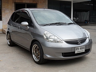 HONDA JAZZ 1.5 AT ปี 2006 รถสวยพร้อมใช้ จัดไฟแนนซ์ได้ ไม่ต้องมีคนค้ำ T.086-527-9533
