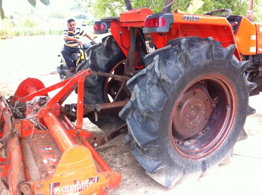 ขาย คูโบต้า 45 แรง ไมล์ 3100   0818844537