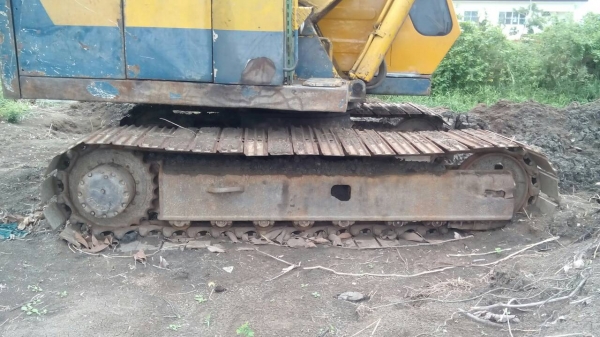 ขายรถแบคโฮ KOMATSU PC120-2 ราคา 300000