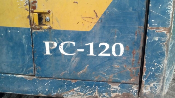 ขายรถแบคโฮ KOMATSU PC120-2 ราคา 300000