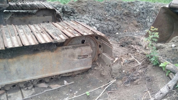 ขายรถแบคโฮ KOMATSU PC120-2 ราคา 300000