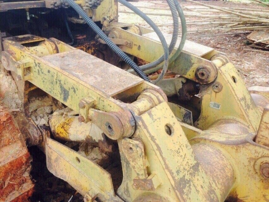 ขายแทรกเตอร์ KOMATSU D85-12 พร้อมใช้งาน สนใจโทร 081-970-1072