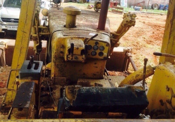 ขายแทรกเตอร์ KOMATSU D85-12 พร้อมใช้งาน สนใจโทร 081-970-1072