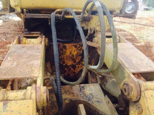 ขายแทรกเตอร์ KOMATSU D85-12 พร้อมใช้งาน สนใจโทร 081-970-1072