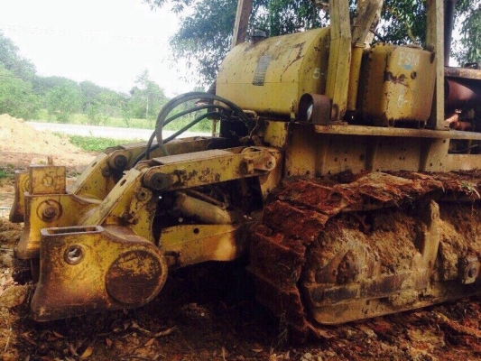 ขายแทรกเตอร์ KOMATSU D85-12 พร้อมใช้งาน สนใจโทร 081-970-1072