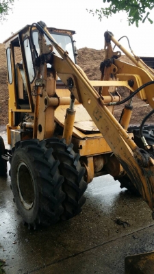 รถตักเล็กโคมัสสุ สภาพดีพร้อมใช้งาน