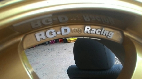 ล้อพร้อมยางขอบ 18"สีทองก้านยก