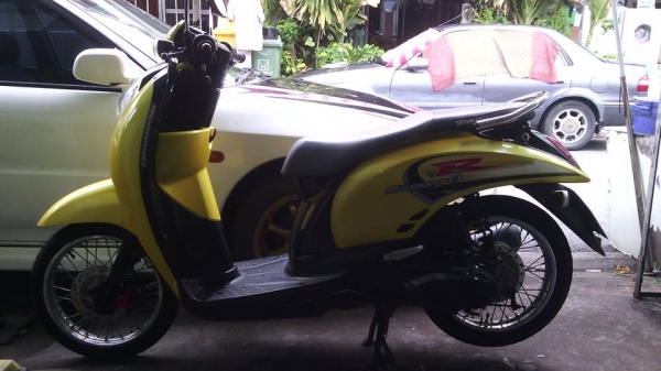 ปรับราคาขายถูกๆHONDA Scoopy iสภาพดีพร้อมใช้