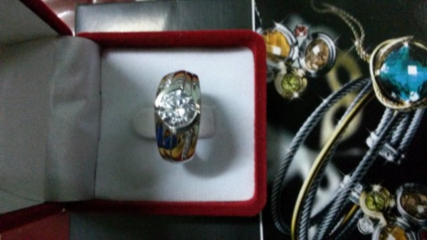 แหวนเพชรผู้ชาย