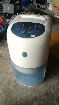 เครื่องฟอกและปรับปรุงคุณภาพอากาศ ZOJIRUSHI รุ่น ZEOLITE ทำให้ห้องสดชื่นขึ้น ไม่แห้งด้วยการเพิ่มความชื่นได้