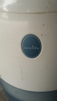 เครื่องฟอกและปรับปรุงคุณภาพอากาศ ZOJIRUSHI รุ่น ZEOLITE ทำให้ห้องสดชื่นขึ้น ไม่แห้งด้วยการเพิ่มความชื่นได้