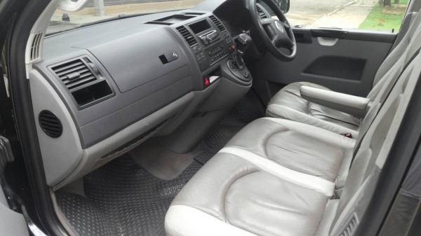 VOLKSWAGEN CARAVELLE V6 ปี 2008 รุ่นTop ขายด่วน