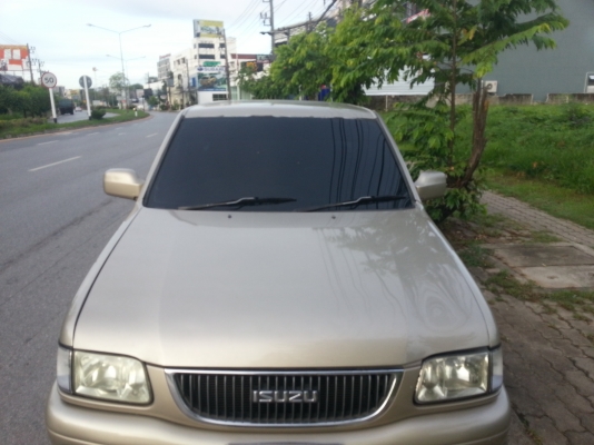 ขายอีซุซุมังกอนทองปี 2001 ขายอีซุซุมังกอนทองปี 2001