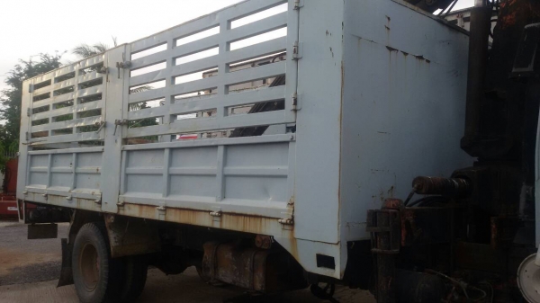 ISUZU6ล้อ.เครื่อง6BD1.ยาว7,20ม.ติดเฮี๊ยบ3ตัน.ครัชซีสวยมาก.ราคา475,000. ISUZU6ล้อ.เครื่อง6BD1.ยาว7,20ม.ติดเฮี๊ยบ3ตัน.ครัชซีสวยมาก.ราคา475,000.