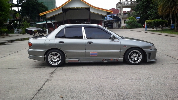 MITSUBISHI LANCER E-CAR