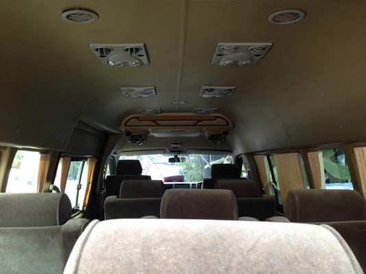 รถตู้ commuter ปี06 ดีเซล2.5 เน้นใช้ส่วนตัว สีเดิม ไม่เคยชน