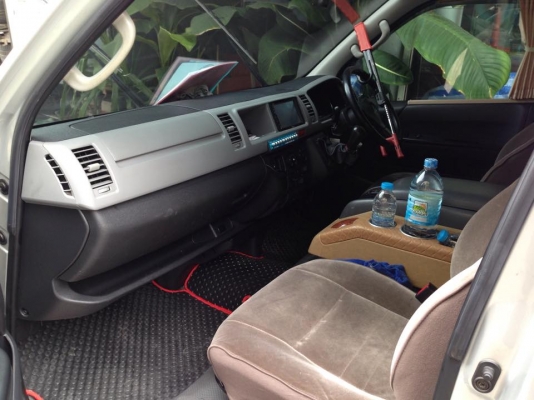 รถตู้ commuter ปี06 ดีเซล2.5 เน้นใช้ส่วนตัว สีเดิม ไม่เคยชน