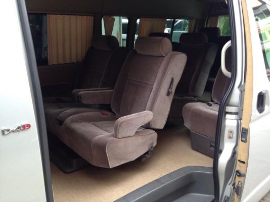 รถตู้ commuter ปี06 ดีเซล2.5 เน้นใช้ส่วนตัว สีเดิม ไม่เคยชน