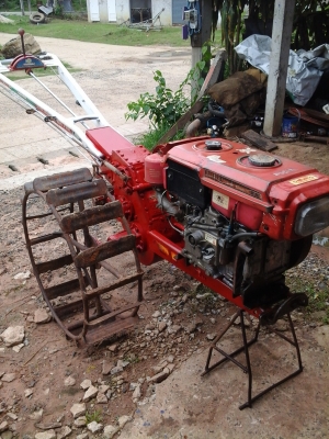 รถไถนาเดินตาม