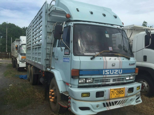 รถสิบล้อเพลาเดียว สวยบางเดิมๆ