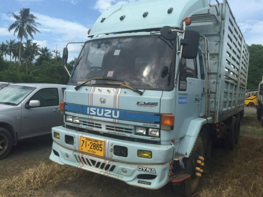 รถสิบล้อเพลาเดียว สวยบางเดิมๆ