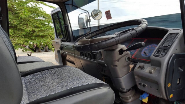 ขาย HINOFL1J กระบะล่องสามมิตรไม่ดั้ม