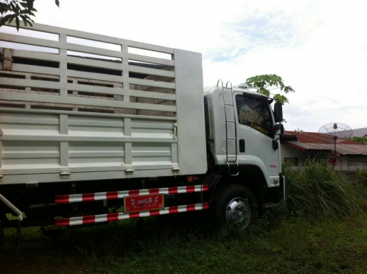 ขายรถบรรทุก10ล้อ 240 เพลาเดียว คอกสูง ยาว6.70เมตร สภาพสวยมากๆๆ ขายรถบรรทุก10ล้อ 240 เพลาเดียว คอกสูง ยาว6.70เมตร สภาพสวยมากๆๆ