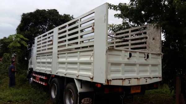 ขายรถบรรทุก10ล้อ 240 เพลาเดียว คอกสูง ยาว6.70เมตร สภาพสวยมากๆๆ ขายรถบรรทุก10ล้อ 240 เพลาเดียว คอกสูง ยาว6.70เมตร สภาพสวยมากๆๆ