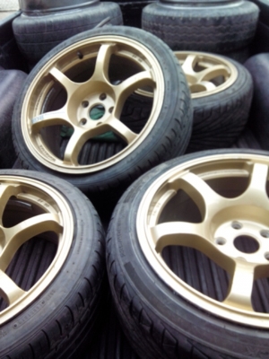 ขายแม็กขอบ18 5รู114พร้อมยางปี14