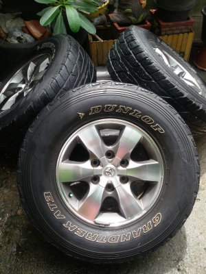 ล้อขอบ 16 พร้อมยาง 265 70 16 ชุดล่ะ 4,000