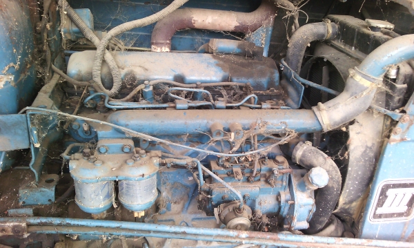 ขาย338000 FORD6600แท้เต็มตัวเสื้อลาย  อุปกรณ์พ่วง5อย่าง  เอกสารซื้อขาย