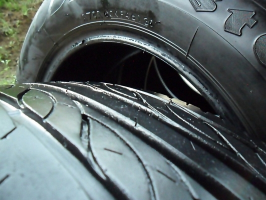 ยางขอบ15 ไฟร์สโตน185-60-R15ลงพื้นปี14(4เส้น 2,600บ) ยางขอบ15 ไฟร์สโตน185-60-R15ลงพื้นปี14(4เส้น 2,600บ)