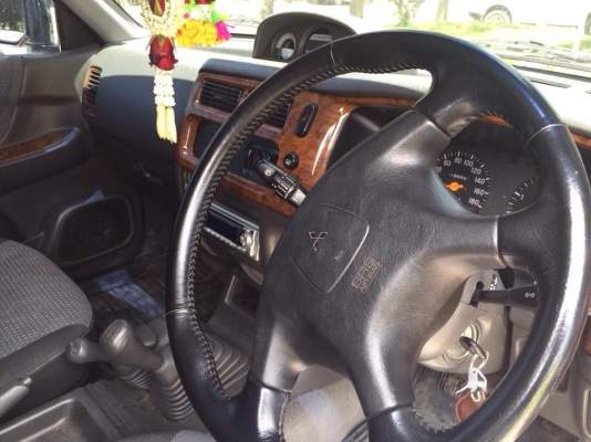 ขาย Mitsubishi G Wagon ปี 2003 โฟร์วิน 4x4 เกียร์ธรรมดา เครื่องยนต์ 2.8 GLX พวงมาลับเพาเวอร์ ขาย Mitsubishi G Wagon ปี 2003 โฟร์วิน 4x4 เกียร์ธรรมดา เครื่องยนต์ 2.8 GLX พวงมาลับเพาเวอร์